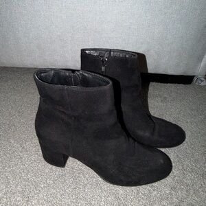Nano Classic Black Ankle Booties